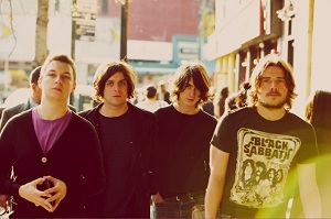 Arctic Monkeys, siempre hacia delante