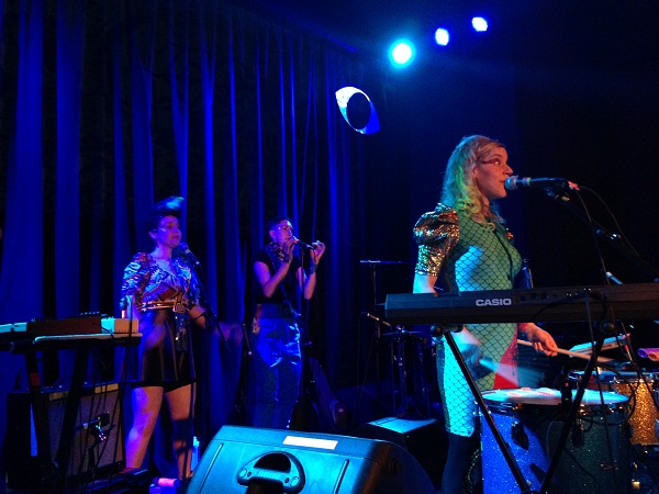tUnE-yArDs @ The Chapel (San Francisco). Foto: Jodie Van Horn tUnE-yArDs @ The Chapel (San Francisco). Foto: Jodie Van Horn
